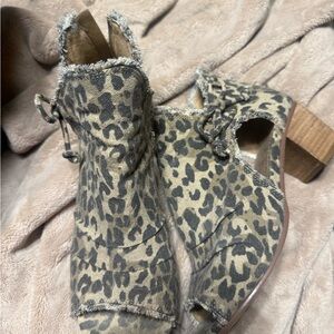 Very G Leopard Print Heeled Boots